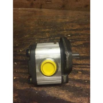 Parker Hydraulic Pump  3329111427