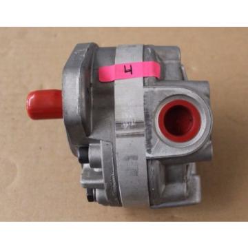 Hydraulic motor/pump 3/4&#034; shaft in/out ports 7/8&#034;  FREE SHIPPING