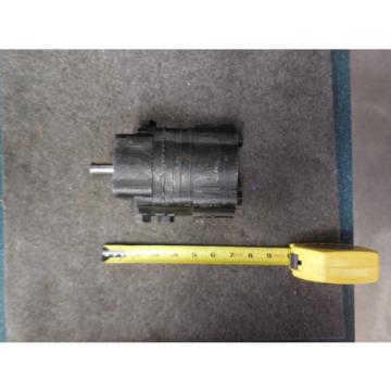 NEW DELTA GEAR PUMP # B1 # S300024056