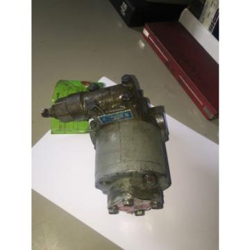 NIPPON TROCHOID PUMP TOP-220HWM VB RELIEF VALVE TYPE 2VB NO. 3L