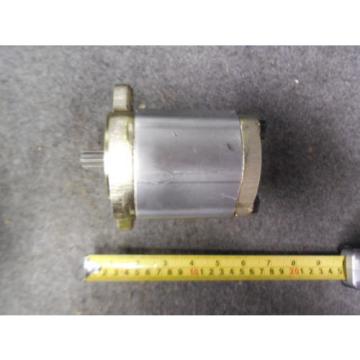 NEW REXROTH GEAR PUMP # 9510-290-126