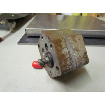 NEW PM 34 HB ROTARY VANE HYDRAULIC PUMP 16 spline input (Cassappa?)