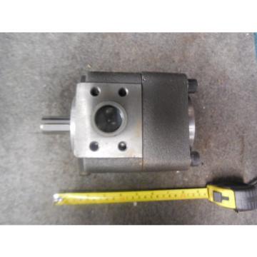 NEW TRUNINGER AG HYDRAULIC PUMP QT31-S32