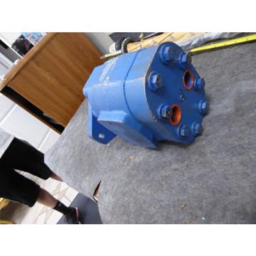 NEW PERMCO HYDRAULIC PUMP # 454415