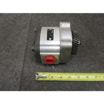 NEW PARKER GEAR PUMP # 127549001