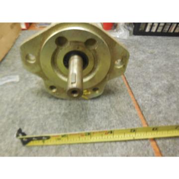 NEW REXROTH GEAR PUMP # 9510-290-213