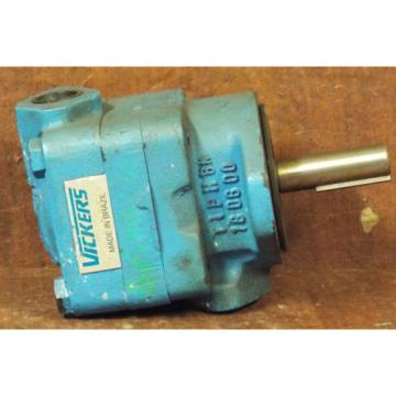 1 NEW VICKERS V210-9W-1A-12-S214 HYDRAULIC VANE PUMP NNB ***MAKE OFFER***