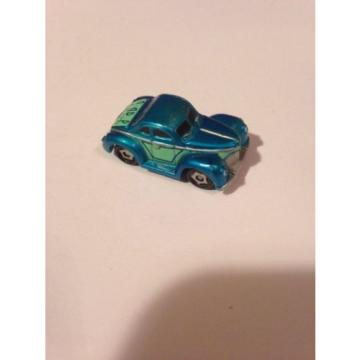 2004 Playmates Ford Speedeez Ball Bearing Race Car Micro Machine Vehicle Loose