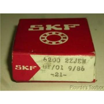 New SKF 10mm ID x 30mm OD x 9mm Deep Groove Radial Ball Bearing, 6200-2ZJEM