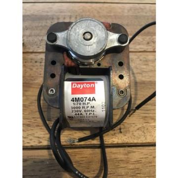 Dayton shaded Pole Fan Blower Motor Sleeve Bearings Stud Mounted 4M074A 1/70 Hp