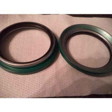 LOT OF 2 SURPLUS OIL SEALS 48884 88327 A16485