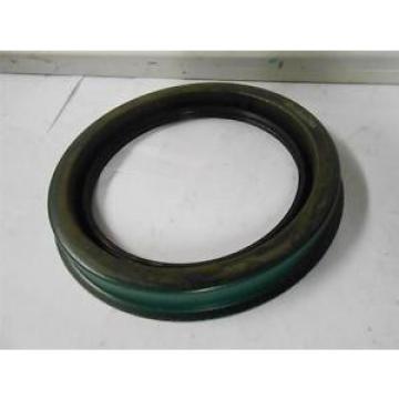 NOS CR 49050 OIL SEAL