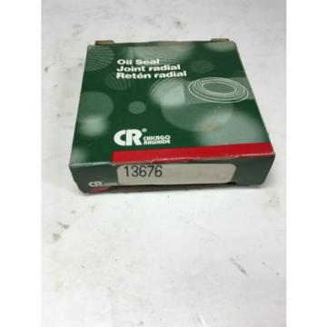 New!! CR 13676 Oil Seal Lot Of 5 *Fast Shipping*