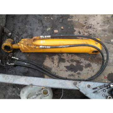 JCB Hydraulic Ram 690mm Closed 45mm Pin (89)