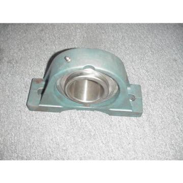 RHP NP21/2 , 2-1/2&#034; BORE  Ball Bearing Pillow Block NEW