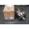 PARKER 116A-106-AM-0 HYDRAULIC MOTOR SPLINED, STRAIGHT INTERNAL