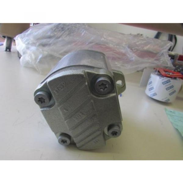 hydraulic pump MODEL#AZPG22-32 #4 image