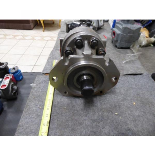 NEW CONCENTRIC HALDEX HYDRAULIC PUMP 2107346 # F30W-8E28B2-G1A10R #2 image