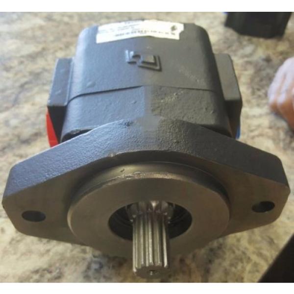 P2100C386AD2115-87, Permco, Hydraulic Gear Pump #2 image