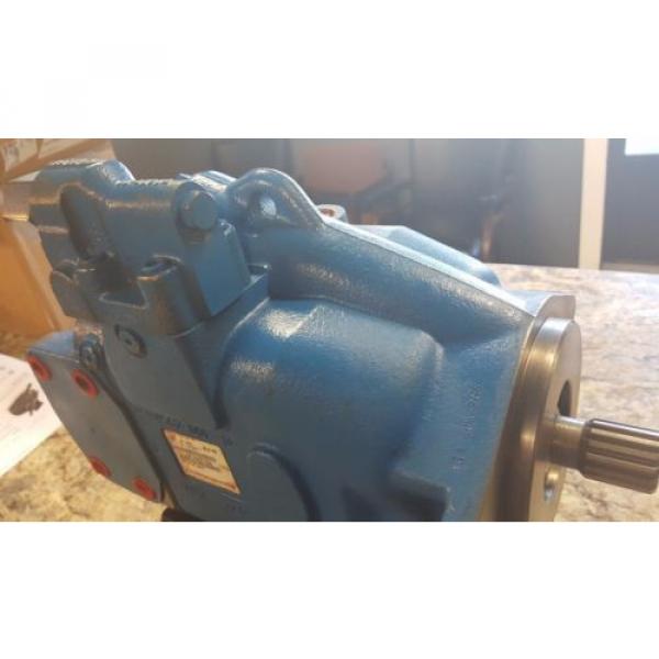 Eaton 421AK00367A,  Open Circuit Hydraulic Piston Pump, 3.80 cu. in3/rev, CCW #3 image