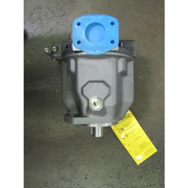 NEW BRUENINGHAUS AA10VS071DFR/31R 02400347 VARIABLE DISPLACEMENT HYDRAULIC PUMP #1 image