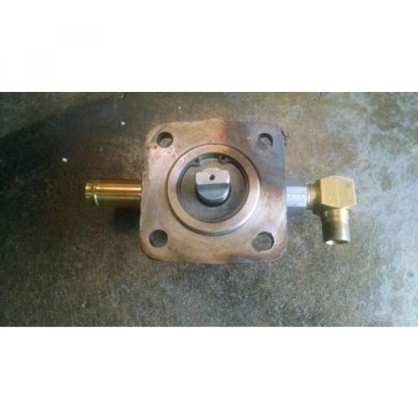 Big Joe JS J.S. Barnes Tang Drive Hydraulic Gear Pump 016929 100106 Large Tang #4 image