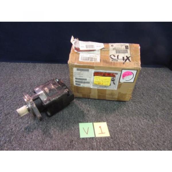 PARKER HYDRAULIC PUMP MOTOR 324-9110-378 DUMP TRUCK MILITARY 4320015120016 NEW #1 image