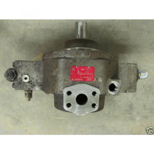 MOOG D956-2001 /D TYPE HZ-R18A1-RKP100TM28U1Y00 HYDRAULIC PUMP YEAR BUILT 12/12 #1 image