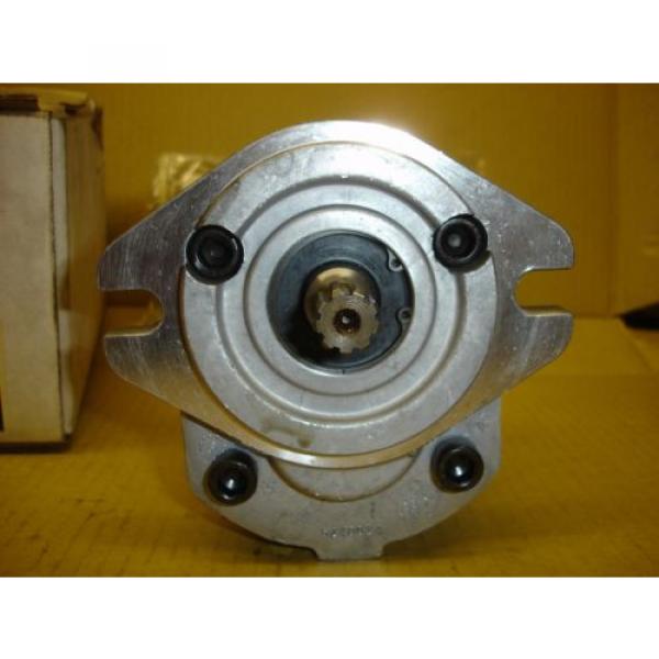 CROSS HYDRAULIC PUMP 40PH07 - DAARD Splined Shaft 2-Bolt Mount up to 3000psi #3 image