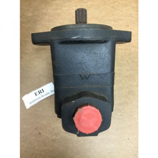 VICKERS HYDRAULIC PUMP V10 1B2B 11A 20.  Loc 92C #2 image