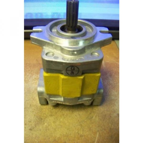 NEW 9122506-10 HP-256 Type Yale Hyrdaulic Pump For Forklift #1 image