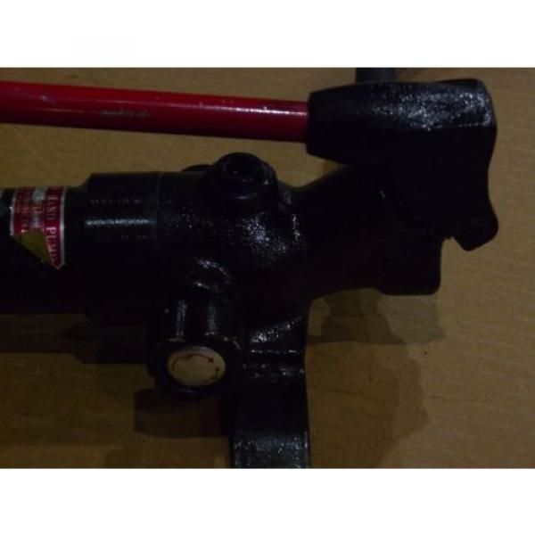 Izumi HP-180 10,000 PSI Hand Pump #4 image