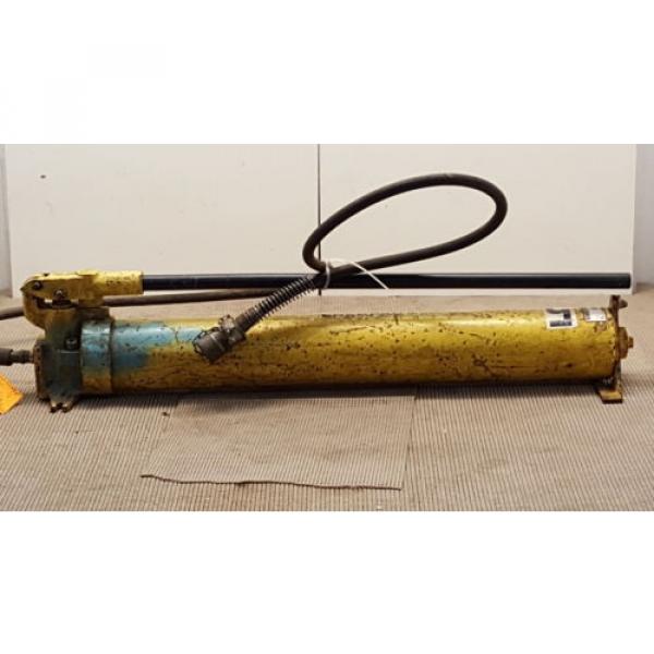 Enerpac P801 2 Speed Hand Pump 10,000 Psi 249 Cu In     76330 #1 image