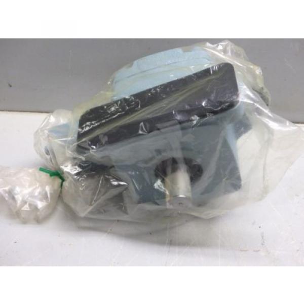 NEW NO BOX - NACHI VARIABLE VANE PUMP_VDR-1A-1A3-Q11-6124A_VDR1A1A3Q116124A #3 image