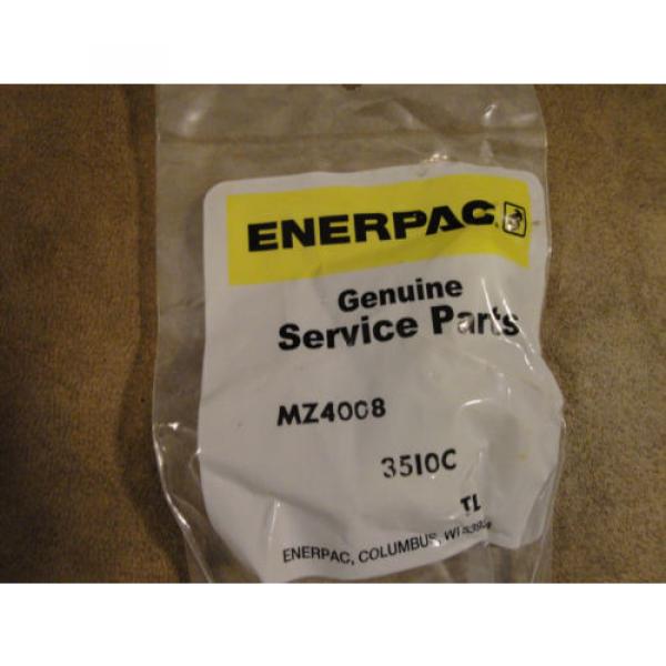 ENERPAC MZ4008 Tube Male Adapter, For 5 Ton RC Cylinders #1 image
