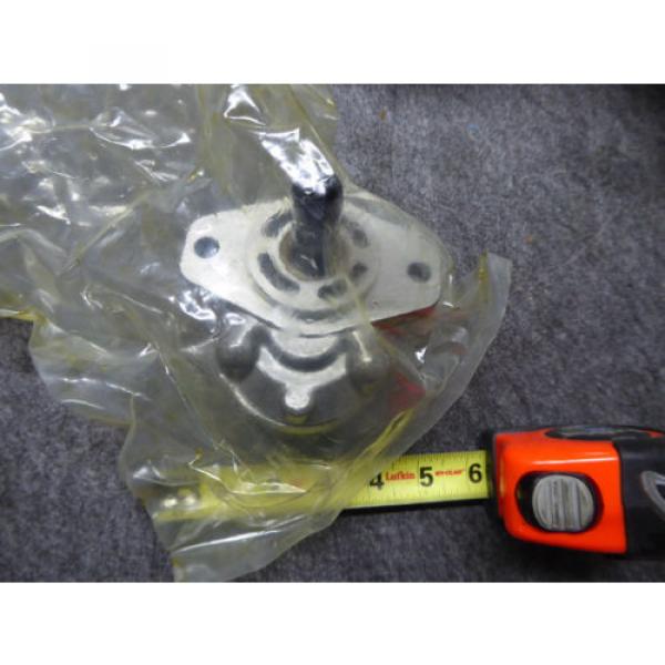 NEW PARKER HANNIFIN GEAR PUMP D11AA2A #2 image