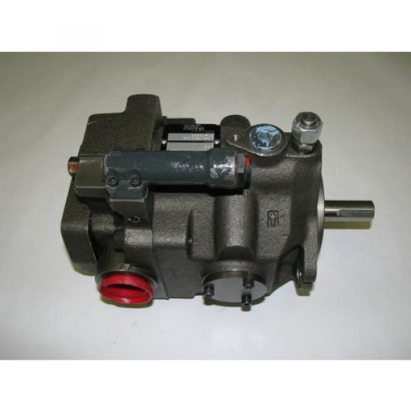 Sauer Danfoss (V38) J-V38A3RX-9551X 335 Axial Piston Pump #1 image