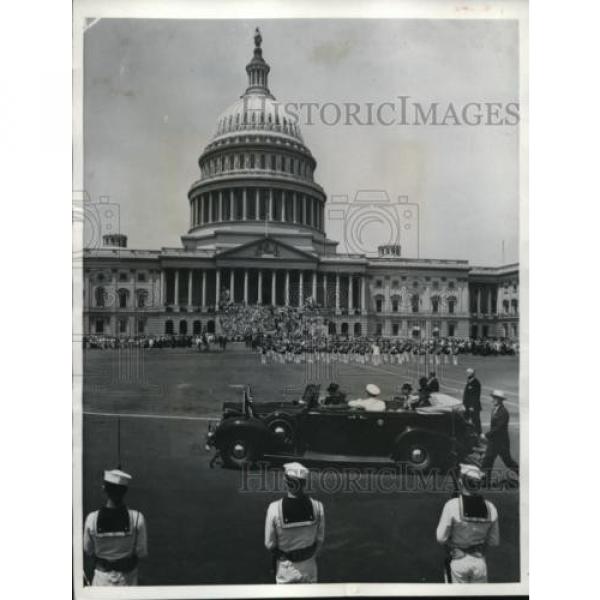 1940 Press Photo Car bearing King George VI &amp; President Roosevelt passing Capito #1 image