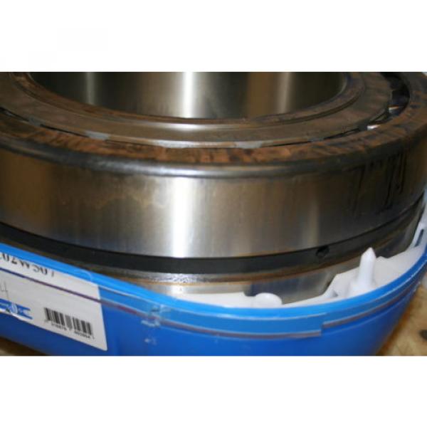 Spherical radial bearing 23144 CCK/C02W507 CCK/W33 SKF Unused #3 image