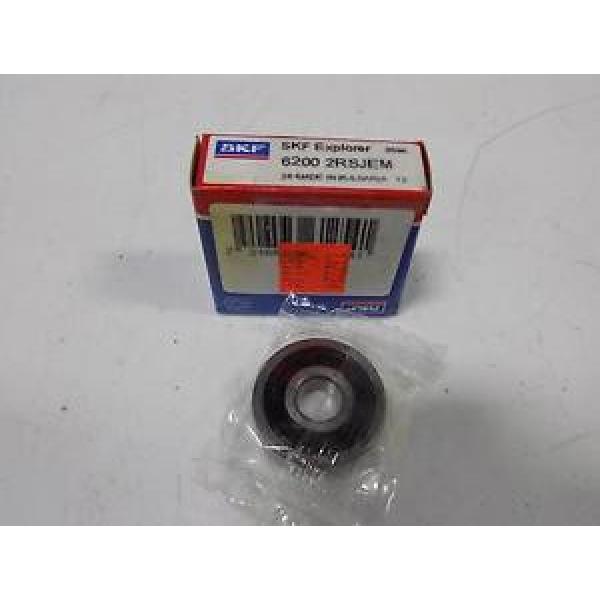 SKF SINGLE ROW RADIAL BALL BEARING  6200 2RSJEM NIB #1 image