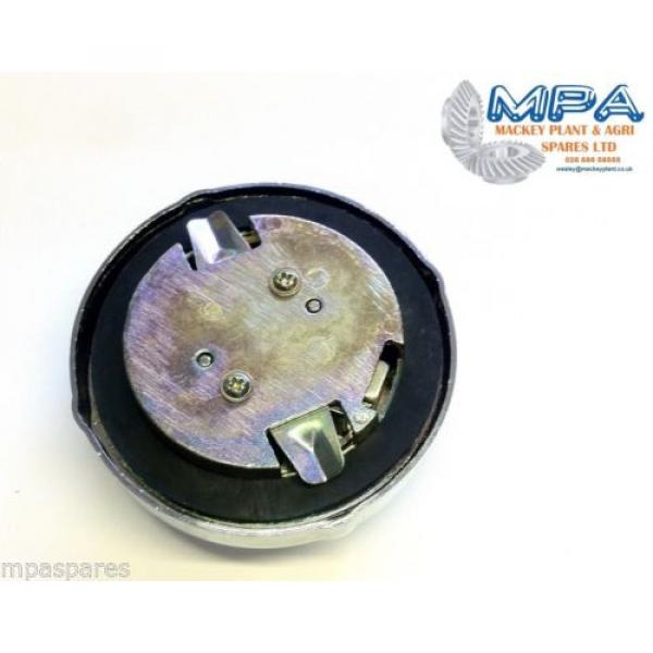 EX30 &amp; EX40 EXCAVATOR LOCKING FUEL CAP &amp; KEYS #2 image