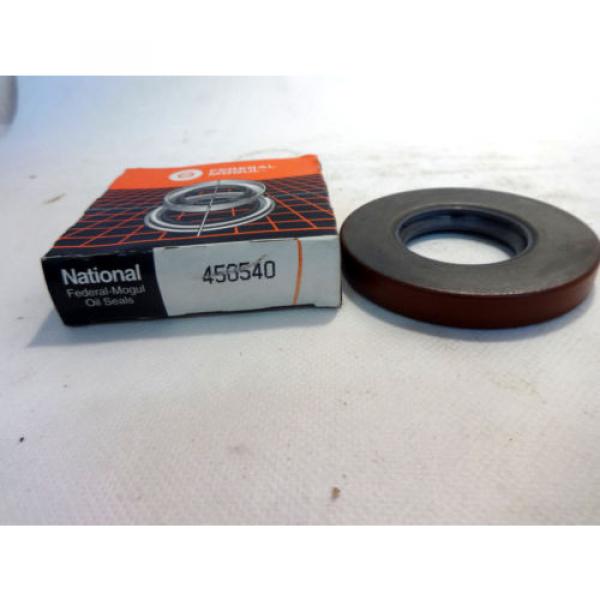 NEW IN BOX  FEDERAL MOGUL 450540  OIL SEALS #1 image