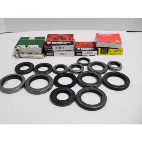 Lot of 22 New Oil Seals Various Brands National, CR, Garlock, Federal Mogul #1 image