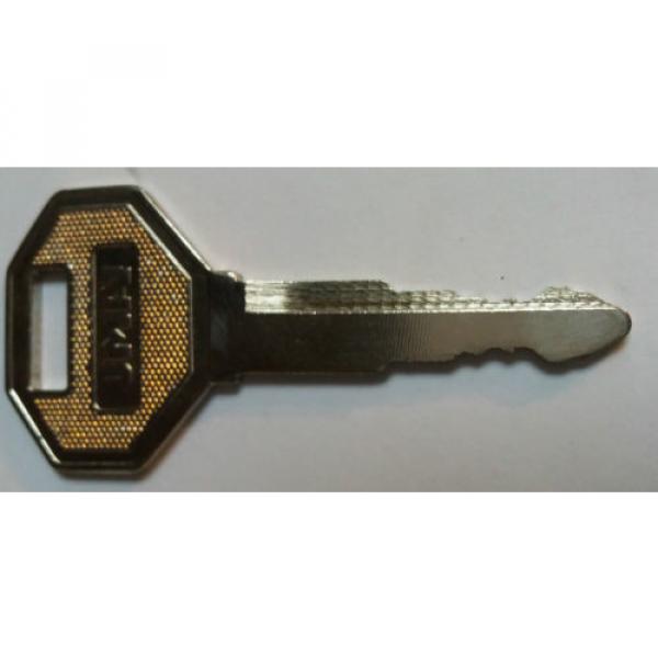 Daewoo D300 Excavator Heavy Equipment D300 plant key, used on Daewoo &amp; Terex #2 image