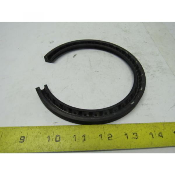 Garlock 25003-6360 Klozure Model 23 Single Lip Split Oil Seal 4&#034; X 5&#034; X 0.375&#034; #2 image