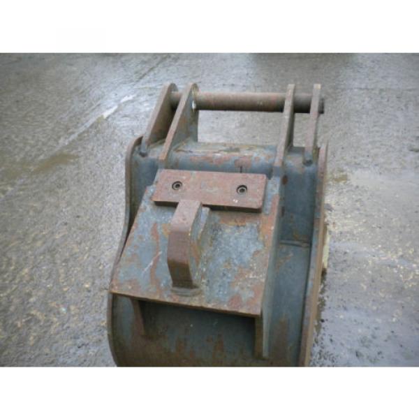 24&#034; digging bucket to 8-13 ton excavator- quick hitch type 60mm top pin.£300+VAT #3 image