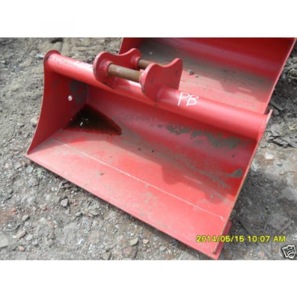 3FT Grading Bucket Pin 35mm D/W 125mm C/C 185mm (754) Price Inc VAT #1 image