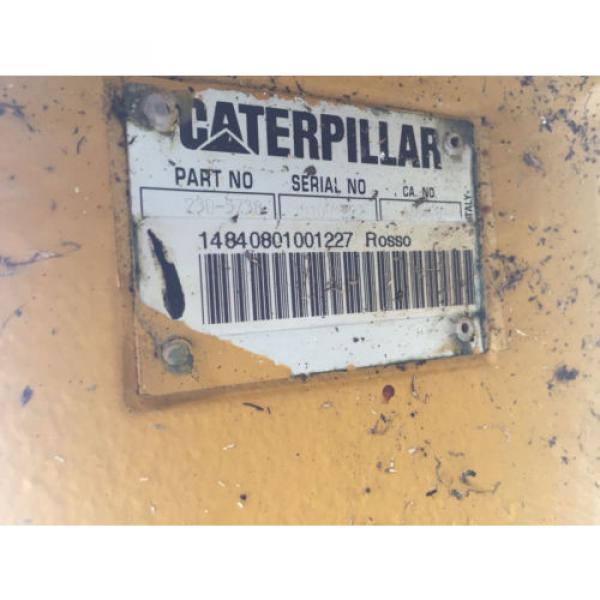 CATERPILLAR 428,432 10 Stud Axle #3 image